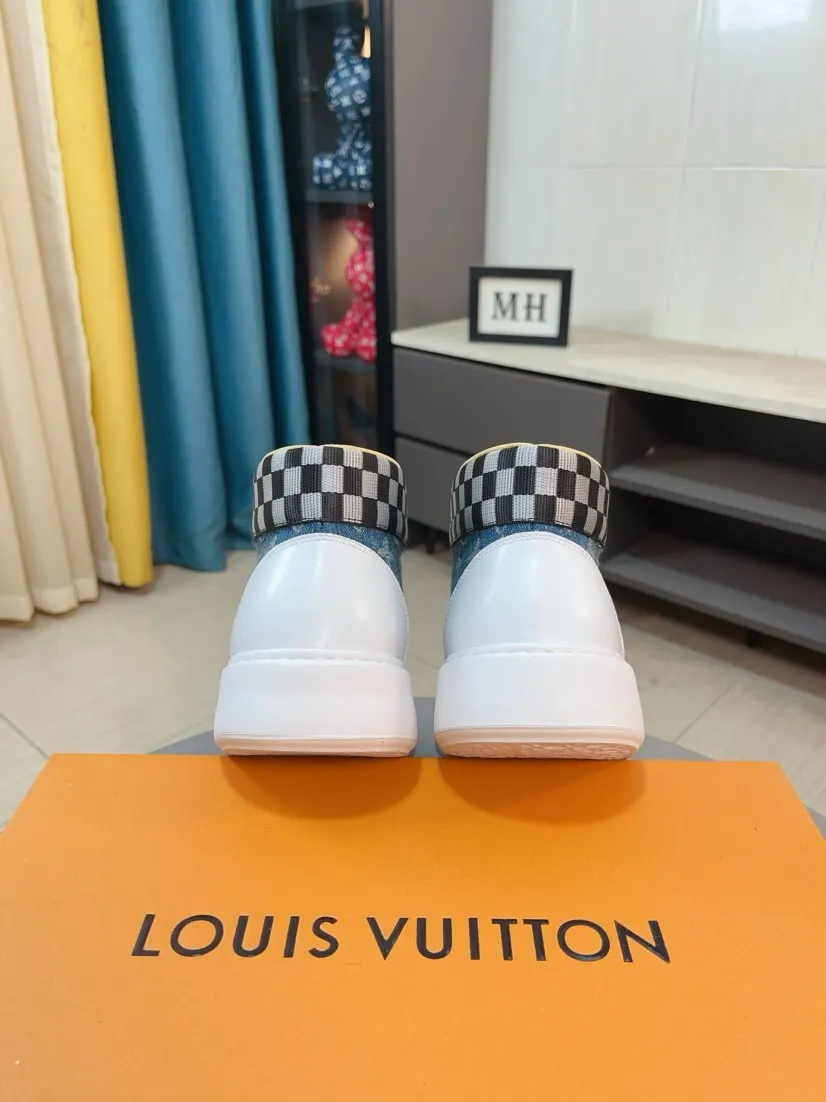 Men's shoes 💰440🌹🌹【LOUIS VUITTON】Same style on Louis Vuitton* official website🚹Men's high-top casual shoes❤️Same style as popular celebrities and big names ~ Best-selling at home and abroad Lv focuses on the checkerboard series...Imported first-layer cowhide with special fabrics➕Full sheep leather lining➕Brand-specific hollow outsole💎Produced by OEM The highest version🔍🔍Number of codes: 38-44,